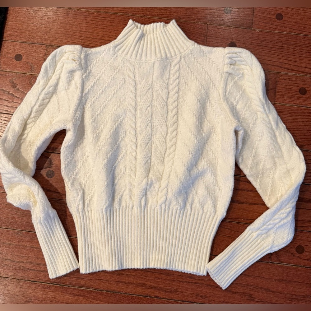 LOFT- Elegant White/ Cream Cable Knit Sweater size Medium. Pristine condition.